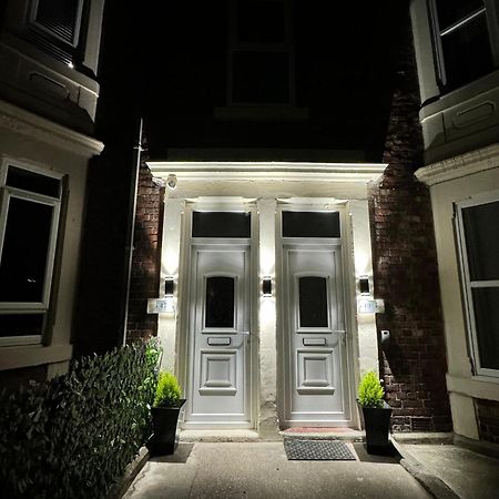 Luxury Ensuite Rooms @ Kingsley Terrace Newcastle upon Tyne Exterior photo