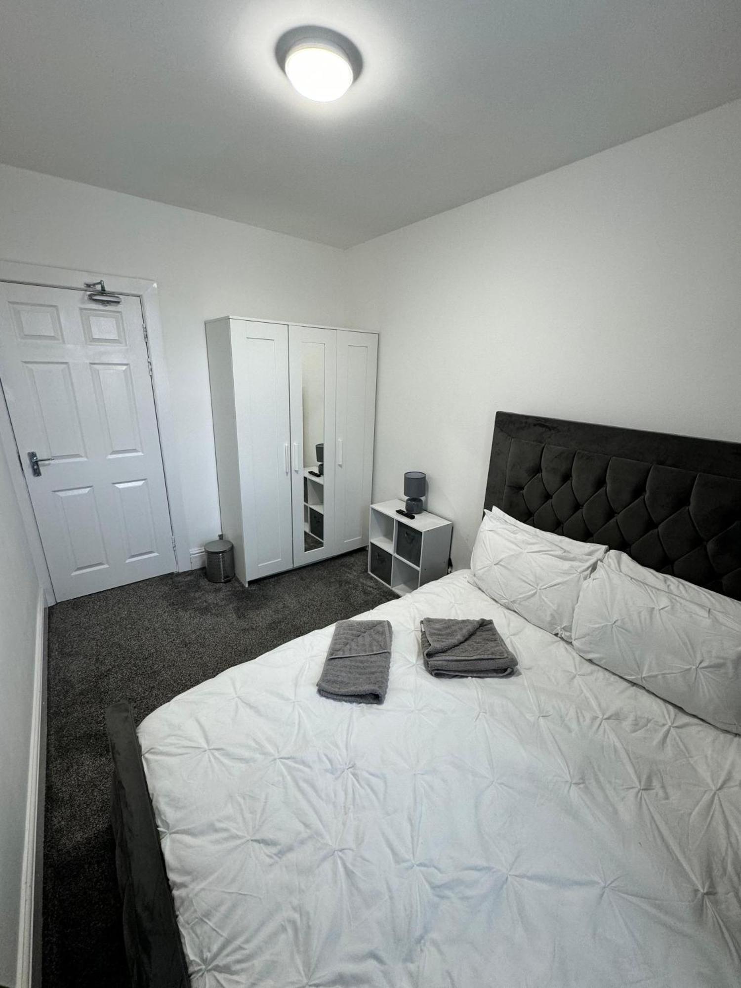 Luxury Ensuite Rooms @ Kingsley Terrace Newcastle upon Tyne Exterior photo