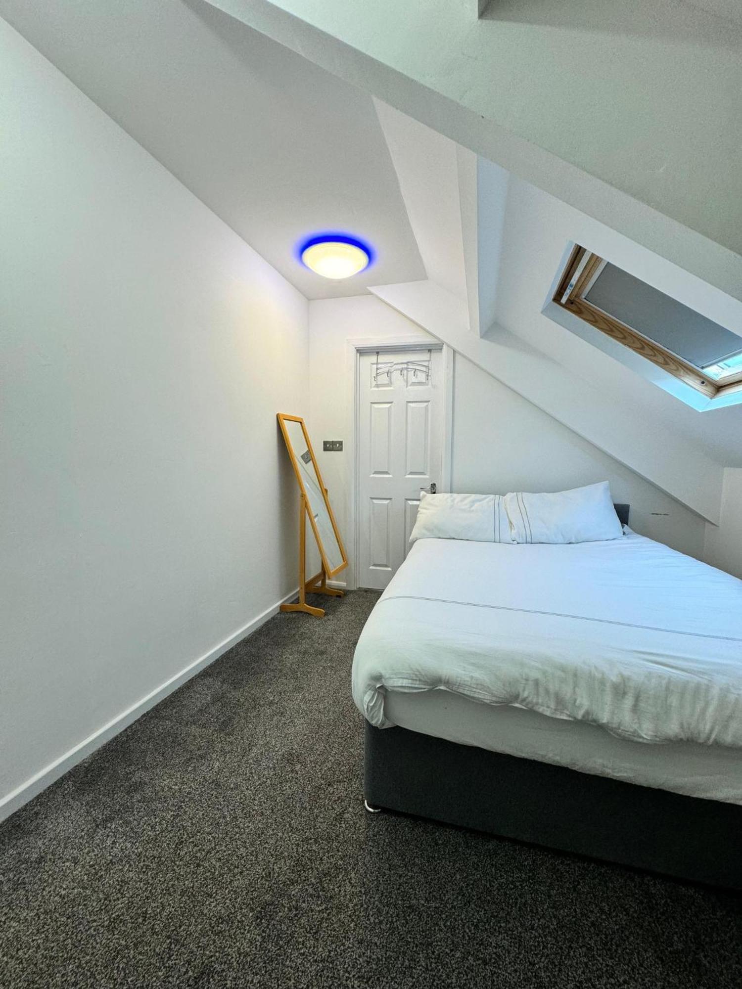 Luxury Ensuite Rooms @ Kingsley Terrace Newcastle upon Tyne Exterior photo